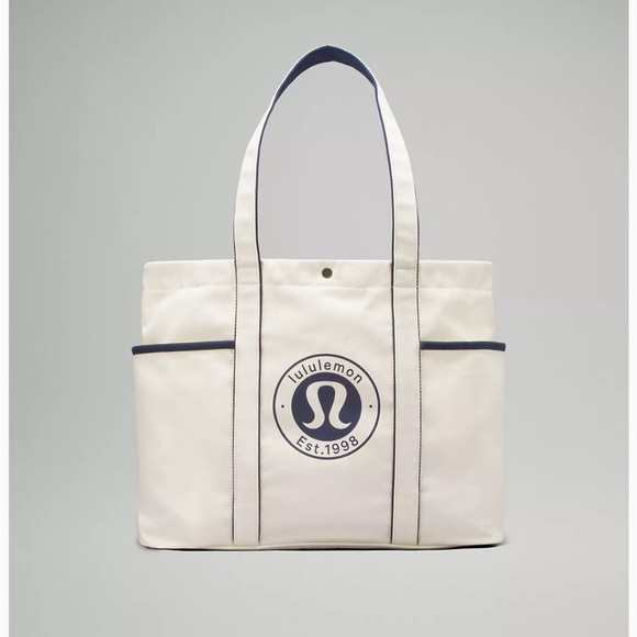 lululemon athletica Handbags - NWT Daily Multi-Pocket Canvas Tote Bag 20L Logo